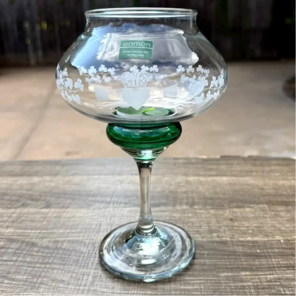 Vintage Eamon Glass Ireland Claddagh Hand Engraved 7.5